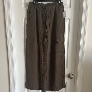 NWT Old Navy Extra High-Waisted Drapey Cargo Super Wide-Leg Pants